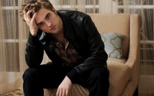 Robert Pattinson - скачать обои на рабочий стол