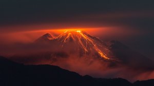 Извержение вулкана - скачать обои на рабочий стол
