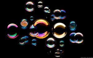 Мыльные пузыри - скачать обои на рабочий стол