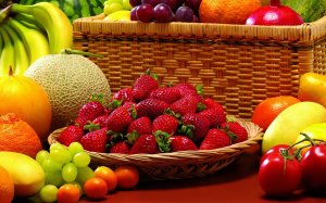 Южные ягоды и дыни - скачать обои на рабочий стол