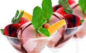 Десерт с ягодами - скачать обои на рабочий стол