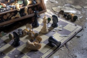 Шахматная партия - скачать обои на рабочий стол