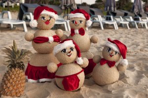 Рождественские снеговики - скачать обои на рабочий стол