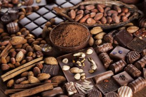 Шоколад и орехи - скачать обои на рабочий стол