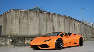 Оранжевый Lamborghini  - скачать обои на рабочий стол