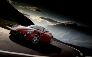 Обои для рабочего стола: Alfa Romeo на треке
