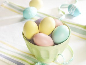 Яйца пасхальные - скачать обои на рабочий стол
