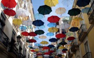 Парад зонтов - скачать обои на рабочий стол