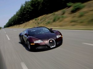 Bugatti Veyron Focus - скачать обои на рабочий стол