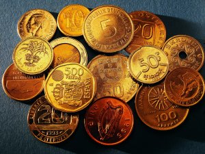 Монеты разных стран - скачать обои на рабочий стол