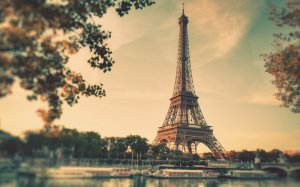 Достопримечательность Парижа - скачать обои на рабочий стол