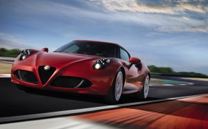 Обои для рабочего стола: Alfa Romeo Giulietta