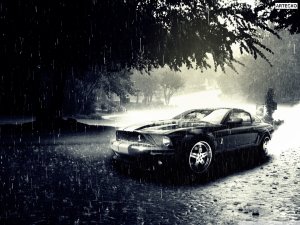 Машина под дождем - скачать обои на рабочий стол