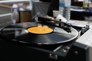 Обои для рабочего стола: Старые песни