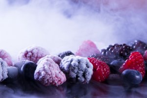 Обои для рабочего стола: Замороженные ягоды