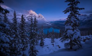 Обои для рабочего стола: Зима в горах Канады