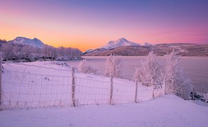 Обои для рабочего стола: Зима в горах Норвеги...
