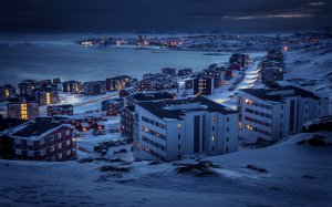 Обои для рабочего стола: Город в Гренландии