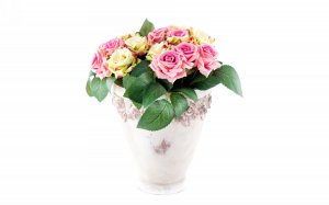 Обои для рабочего стола: Букет роз в вазе