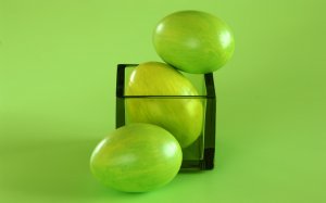 Обои для рабочего стола: Зеленые яйца