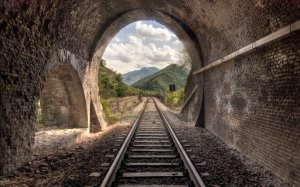 Арльбергский тоннель в Австрии  - скачать обои на рабочий стол